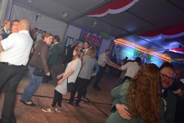 samstag-abend-84AC78C39-4138-8042-E4CC-885C03E26359.jpg