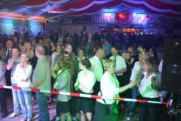 samstag-abend-93B4F8347-B40D-DFE3-F210-784DBB4DFC05.jpg