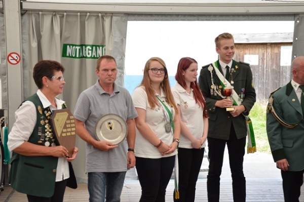 samstag-sonntag-135A9461422-4F23-6958-E49D-2908156EB3EB.jpg