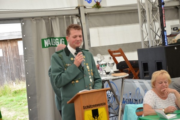 samstag-sonntag-1360FB47D98-17B4-4EF5-83A2-40F877C5CC96.jpg