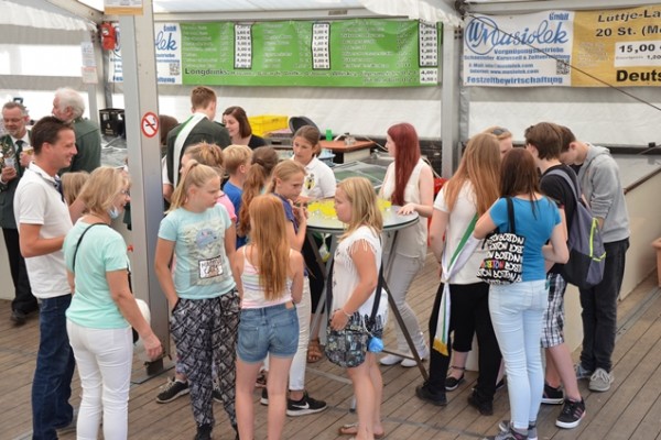samstag-sonntag-1564A0BCF1D-F6A7-55F0-70FF-46ED7D99783F.jpg