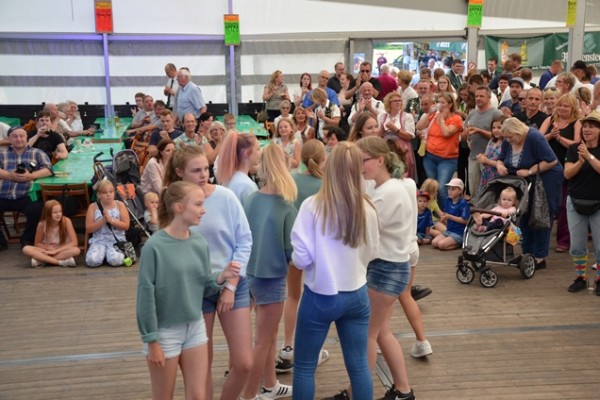 samstag-sonntag-56A4BD0840-CFEA-8041-0DE9-B1E3FFBA9938.jpg