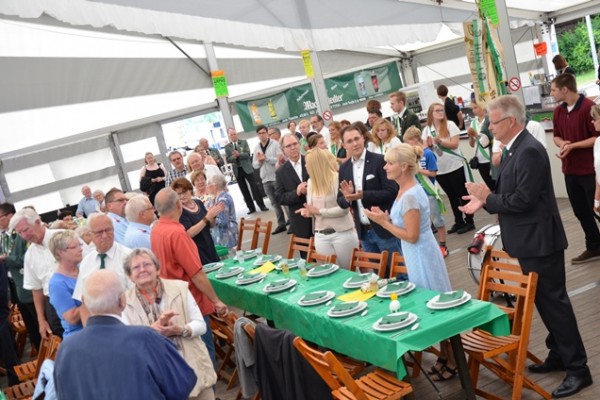 samstag-sonntag-824F1D296D-11B0-A052-83F2-B549FF582BEB.jpg