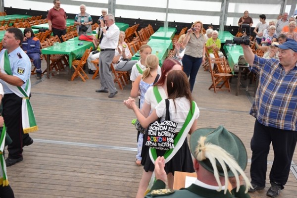 samstag-sonntag-9302D664A-0377-52F5-D621-2CD37729EA15.jpg