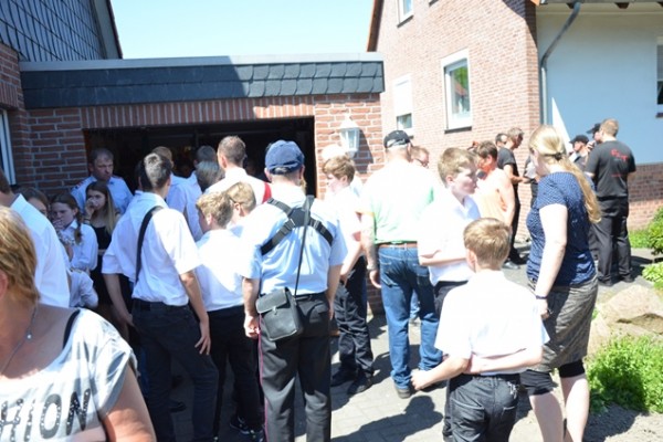 scheiben-aufhaengen-1106455BBAA-2FDF-5800-31A8-01DF6423F072.jpg