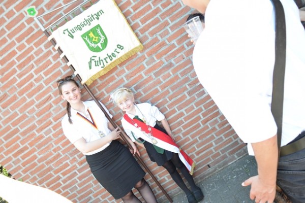 scheiben-aufhaengen-114DA227D41-D1F4-11AF-A702-8A8A39984440.jpg