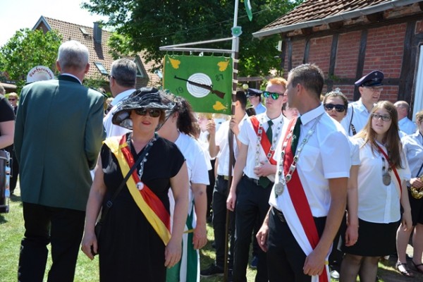 scheiben-aufhaengen-1351A1269D6-7528-F31D-68E2-C182E4214B58.jpg