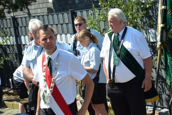 scheiben-aufhaengen-2072F9D45F4-F13E-E36B-5807-E23C66114DBA.jpg