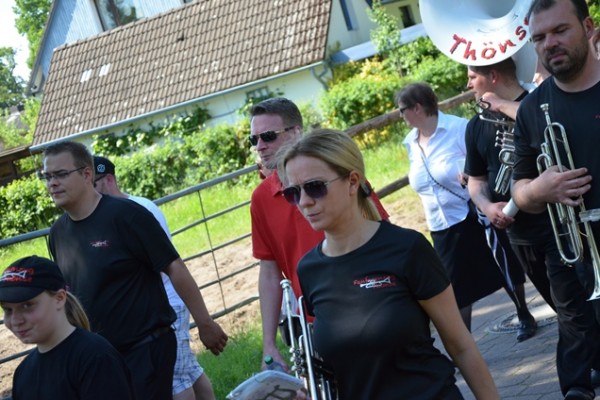 scheiben-aufhaengen-230154592F0-EA87-3492-BFA3-89A2DA79684E.jpg