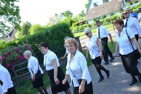 scheiben-aufhaengen-2360618B8EE-3CBB-35F9-F911-479174F35EF9.jpg