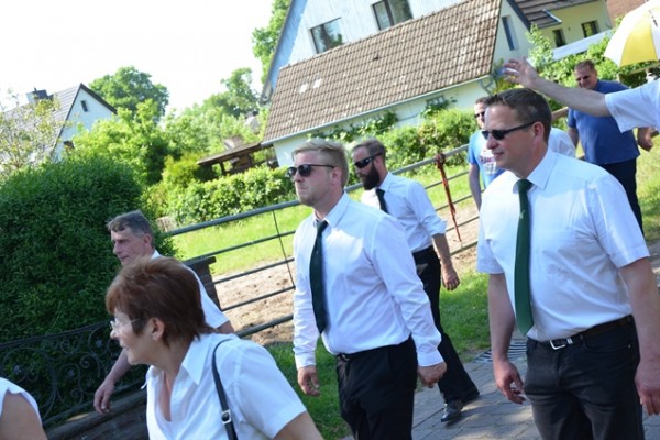 scheiben-aufhaengen-237C33096D2-6E39-820B-EC3D-8CD81C1D2F3F.jpg
