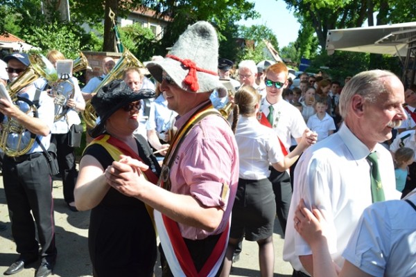 scheiben-aufhaengen-269D5095F9D-C2E6-BD15-02D8-53BC4C96D665.jpg