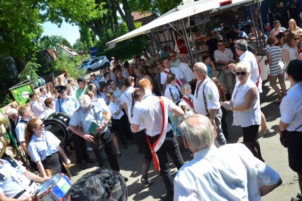 scheiben-aufhaengen-28662E3EF95-4F3C-3417-A667-F130E3CD19C0.jpg