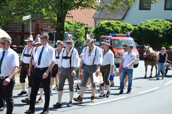 scheiben-aufhaengen-527C98C8CE-E5DB-430E-A5BD-6C2200A4EB3D.jpg