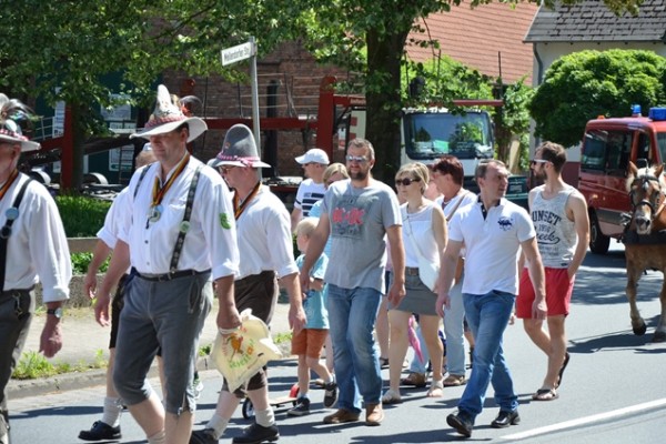 scheiben-aufhaengen-53FEAD8E14-1E7D-DF8B-8ABC-5B27C680532F.jpg