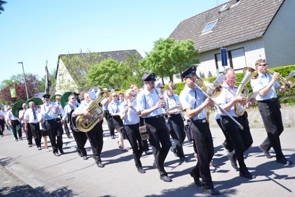 scheiben-aufhaengen-5742F10762-EB0A-23E8-BD31-0C06D54F9309.jpg