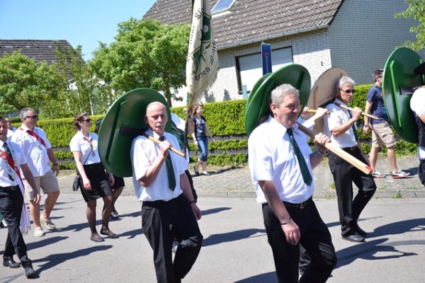 scheiben-aufhaengen-599A3F90F2-4FFD-24A8-3981-9D8889104075.jpg