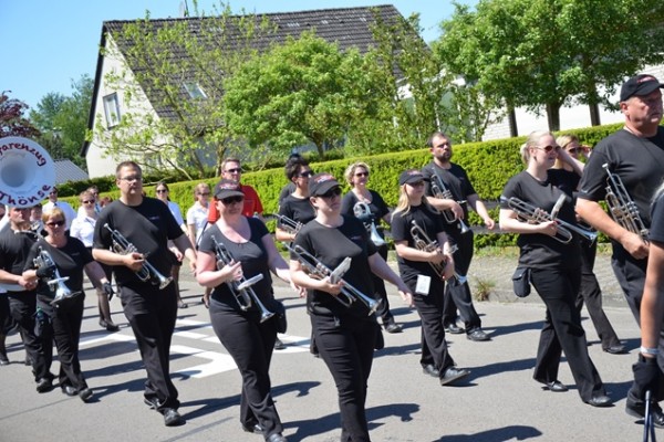 scheiben-aufhaengen-68342F2ABD-A7EE-AA69-83DA-F7FC608F5478.jpg