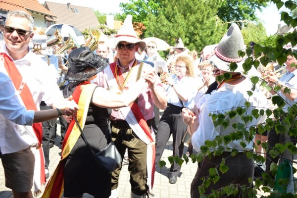 scheiben-aufhaengen-922488849C-C86A-BBB1-64B8-B70E695D47E0.jpg