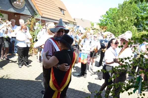 scheiben-aufhaengen-94E0B1D2A3-1443-9F81-8161-4B4058D10AE0.jpg