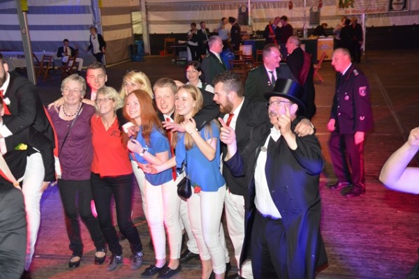 sonntag-19D17C9C9B-FFD8-248A-DC98-DB869DD744E7.jpg