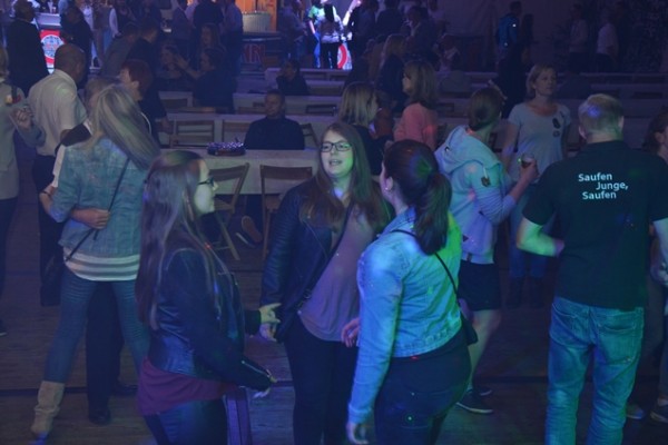sonntag-abend-19E23E1E16-E9D8-244A-50F4-9E3CF17B74BA.jpg