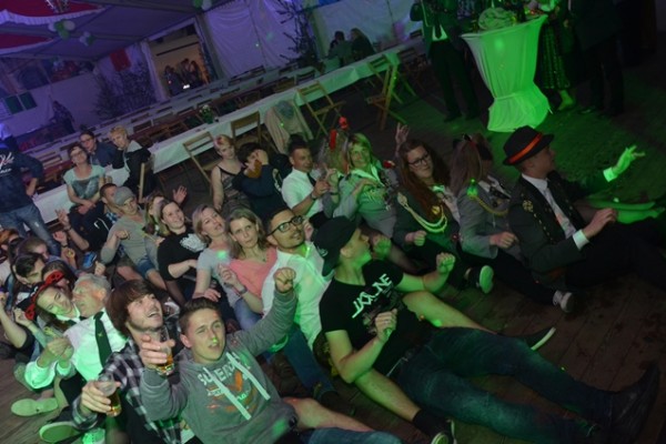 sonntag-abend-32743E22FB-396B-0D1B-CF2A-D262E3A8A449.jpg