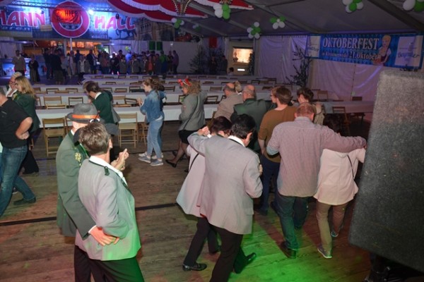 sonntag-abend-6C0D8E51D-AD41-28D8-5A2E-6F819D8B4A4C.jpg