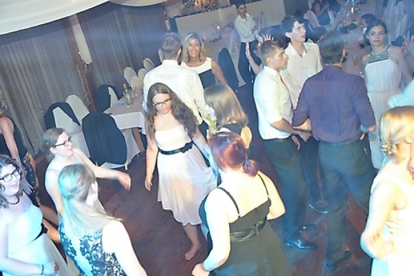 abiball-bbs-peine-2015-20150713-1579071400A2D40331-D8BE-B911-B437-21963739835B.jpg