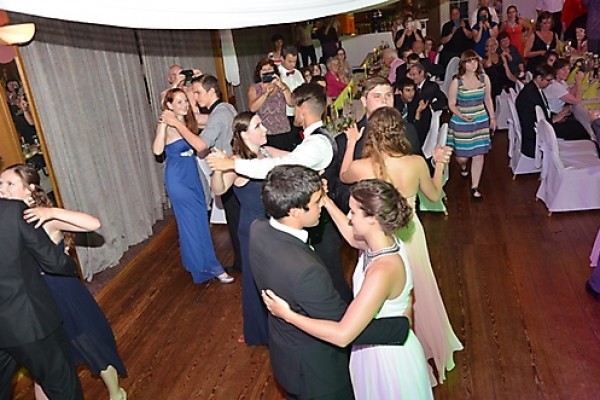 abiball-bbs-peine-2015-20150713-1882292977DFC23AAE-7F95-10F8-8EF6-1AE2BBBDBAFD.jpg