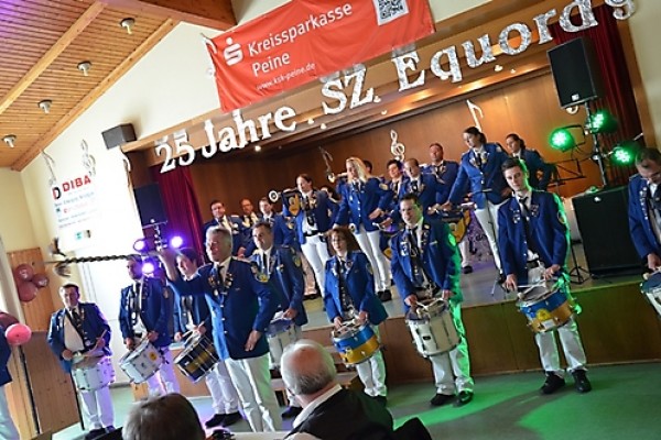 25jahre-spielmannszug-equord-2016-20160406-147476033010395628-827E-F8A9-60C1-F817323452DA.jpg