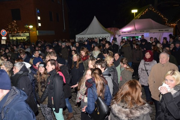 strassenfest-vechelde-buergerzentrum-2015-20151130-11783745238D8DCF37-CE17-1AF4-1D94-66A9F383EF83.jpg