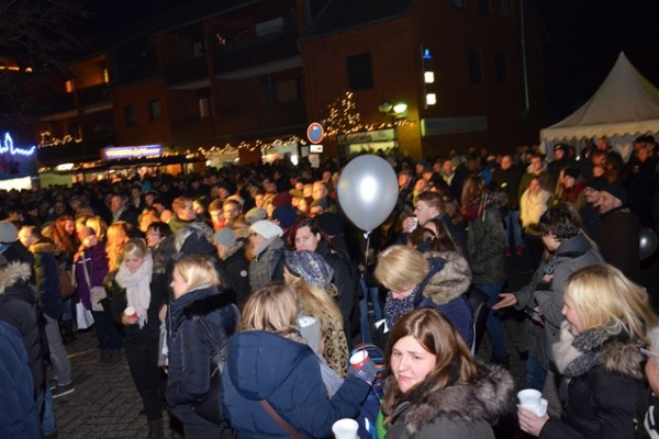 strassenfest-vechelde-buergerzentrum-2015-20151130-1361923858D565E060-141C-B63F-8FEA-7370FBDD8683.jpg