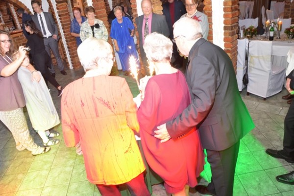 goldene-hochzeit-busche-20161122-1351982314D16C3D9B-2A98-895A-1E52-4CAD8F9D2796.jpg