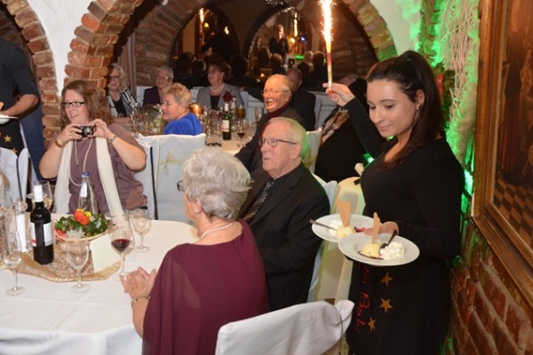 goldene-hochzeit-busche-20161122-1861537807AB91066F-E2EF-7D41-5E09-7533BAB1B568.jpg