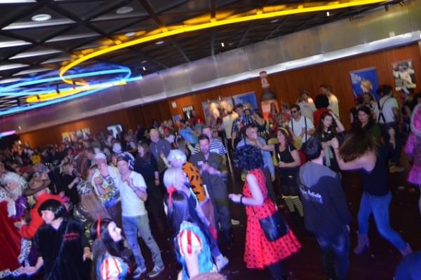 prinzenparty-13F46FBFD7-3966-6945-0681-EE2AC87AA938.jpg