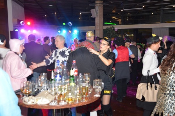 prinzenparty-179D370239-1B0C-C597-A3A3-AF7F33AD131D.jpg