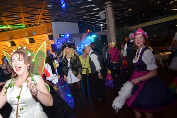 prinzenparty-203C960364-22A3-E5C0-D85B-BF196BB9FC8C.jpg