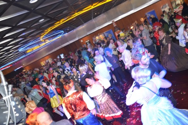 prinzenparty-51F9C9044-8A92-A330-AD51-F73B28EF443F.jpg